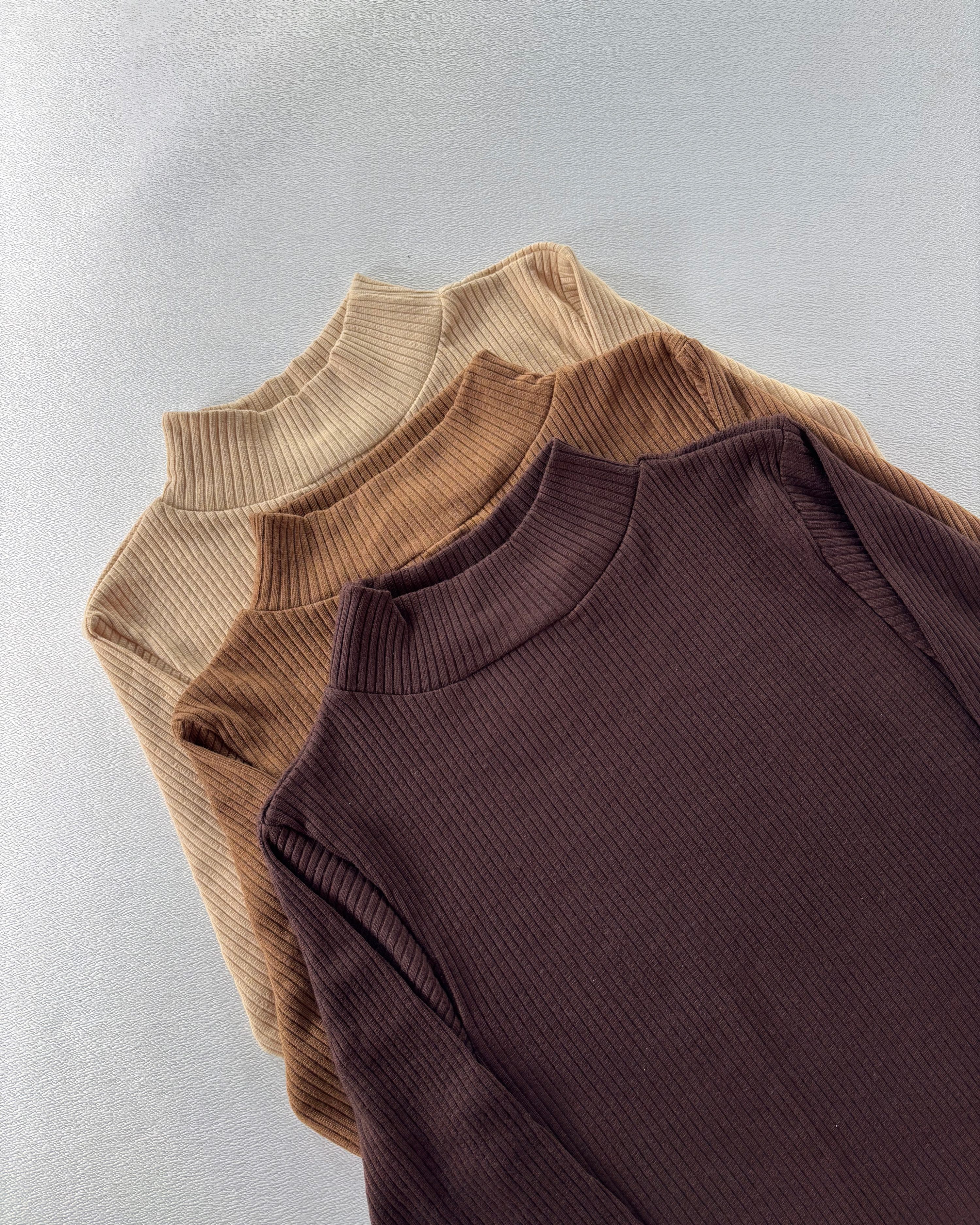 بادی یقه ایستاده آستین بلند